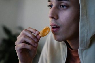 Eating ultra-processed food linked to reduced fertility in men