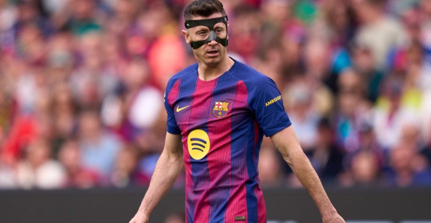 Robert Lewandowski reveals why he’s not taking penalties for Barcelona