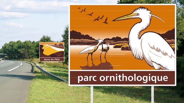 The road signs that teach travellers about France