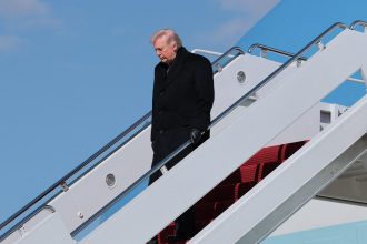 Trump postpones military strikes on Iranian power plants