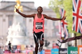 1:59:30! Sabastian Sawe becomes first runner to break two-hour marathon barrier