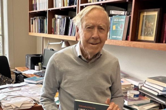 A teacher’s gift to the world: MIT professor who taught the math behind AI for 60 years has made his lectures free online