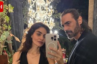 Arjun Rampal pens touching birthday note for Gabriella