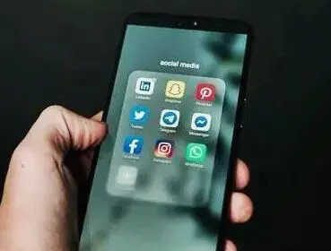 Australia moves to tax Meta, Google & TikTok to fund newsrooms