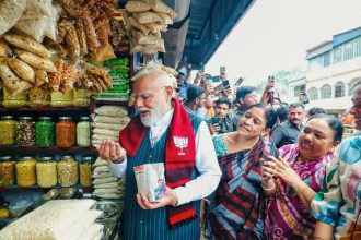 'Bengal will remember': TMC jabs PM Modi over 'jhalmuri break', claims Jharkhand CM had to return