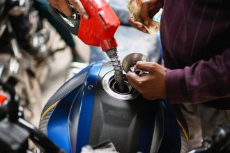 Centre asks states to curb fuel rumours