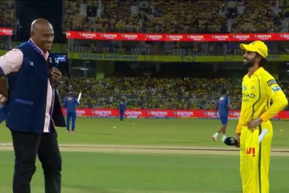 Chennai crowd forces Bishop to say 'sorry' during toss - Watch