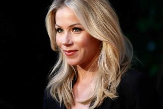 Christina Applegate’s friends worry about her