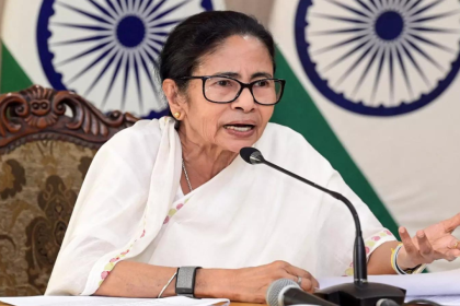 'CMs should get some priority': Mamata Banerjee claims flight held up for 30 mins; 'non-cooperation' from central agencies
