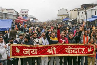 Crackers, risky reels: Kedarnath cops file FIRs on pilgrims