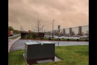 'Don't look': Worker dies at Oregon warehouse, colleagues asked to continue work, claims report