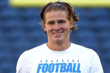 Fact check: Did Justin Herbert and Charlie Kirk share lunch outing in Los Angeles