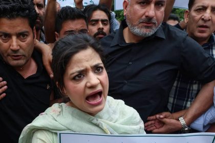 Iltija protests removal of Urdu from job recruitment eligibility rules, slams NC govt