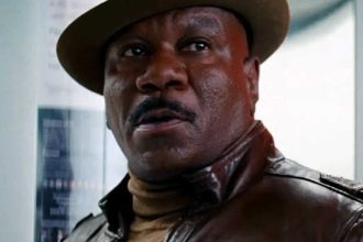 'Mission: Impossible' star Ving Rhames COLLAPSES at restaurant