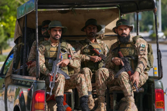 Pak military contingent lands in Saudi Arabia