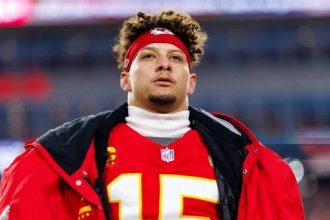 Patrick Mahomes comeback prediction shocks NFL world after injury setback as insiders back him for major NFL honor