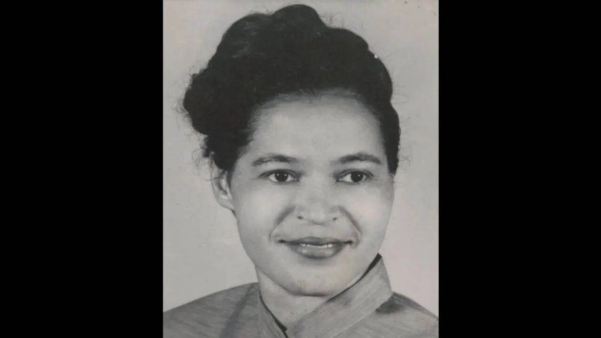 Quote of the day by Rosa Parks: "You must never be fearful about what you are doing when it is right."