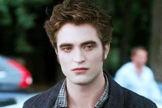 Robert Pattinson reflects on his 'strange' acting in ‘Twilight’