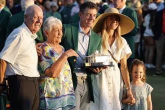 Rory McIlroy emotional Masters 2026 moment gets fans curious after detail on mom Rosie purse goes viral