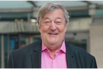 Stephen Fry to start filming for ‘The Interrogator’