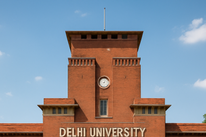 Stopped from felicitating minister due to sleeveless kurti, alleges DU student