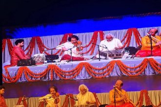 Tribute paid to Ravi Shankar with mellifluous notes
