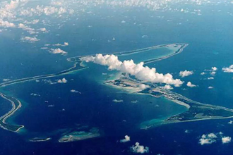 UK pauses Chagos handover deal after Trump criticism