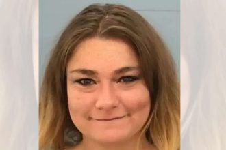Woman falsely told police her ex-boyfriend was carrying bombs onto American Airlines flight to get him arrested