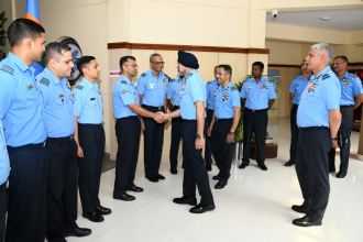 11 test pilots, 6 flight engineers pass out from AFTPS