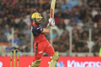 4, 4, 4, 4, 4! Virat Kohli joins elite RCB club after tearing apart Rabada | Watch