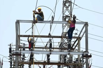 7500 power outage complaints in Mumbai in a year, rise by 15%; 2,500 faults pending permanent repair : BEST