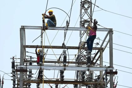 7500 power outage complaints in Mumbai in a year, rise by 15%; 2,500 faults pending permanent repair : BEST