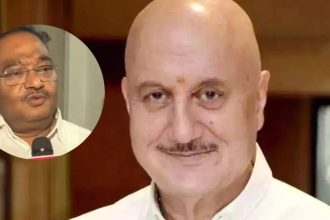 Anupam Kher hilariously reacts to Samik Bhattacharya's 'sar pe baal aajayenge' jibe