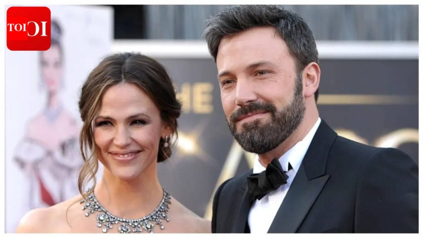 Ben Affleck and Jennifer Garner reunite to help daughter Violet into urgent care clinic - PICS