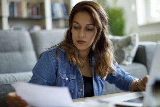 Britain’s anxious young adults struggle with modern workplace demands, warns UK govt advisor