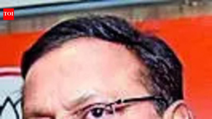 Chaudhary slams Rahul over ‘traitors’ remark