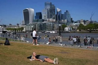 Cooler, Variable Week Ahead: Met Office says northerly winds will cut UK warmth; frosts and showers follow