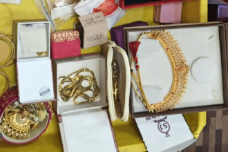 ED opens Ashok Kharat's bank locker, seizes gold jewellery worth 1cr, $5,500 and other valuables