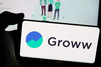 Four Groww investors to sell 4.3% in co, eye $500 million