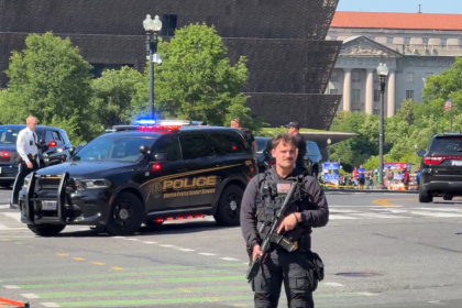 Gun scare near White House: Person shot by law enforcement at Washington Monument