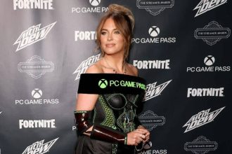 "I'm done with the abuse": QTCinderella threatens legal action against “hate farming” clip accounts after emotional retur