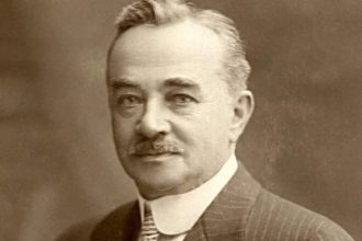 In 1893, Milton Hershey’s encounter with a chocolate-making machine at the Chicago World’s Fair established the foundatio