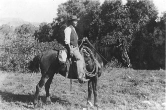 In 1908, a cowboy found giant bones in a New Mexico arroyo and unearthed the Folsom site