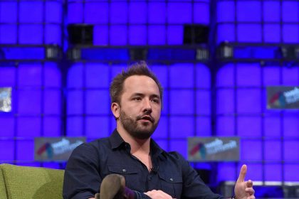 In 2007, Drew Houston forgot his USB drive on a bus and laid the foundation of Dropbox