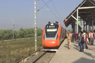 Jammu-Srinagar Vande Bharat crosses 1 lakh passenger mark in just 22 days