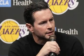 JJ Redick makes harrowing admission about Lakers as clash with Thunder begins