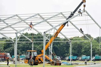 Kolkata: Brigade takes rain cover for new cabinet swearing-in