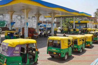 'Mahngai man Modi whips out his lash again': Congress takes jibe over fresh CNG price hike in Delhi