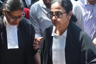 Mamata appears as lawyer in HC, BCI seeks advocate status details