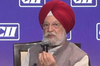 'Oil cos losing Rs 1,000 crore a day': Hike in prices imminent, hints Petroleum minister Hardeep Singh Puri